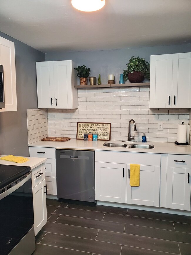 property at 1536 NE 42nd St