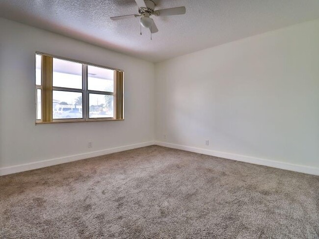 property at 1602 N J St