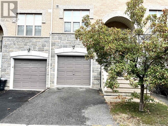 property at 35 Jenscott Private