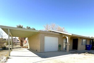 73445 Sunnyvale Dr in Twentynine Palms, CA - Building Photo