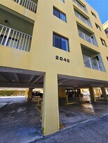 2046 W Flagler St in Miami, FL - Building Photo