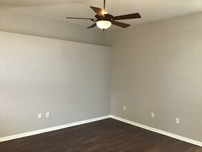 332 McKay Blvd in Sanford, FL - Foto de edificio - Building Photo