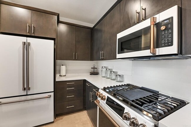 3271 Vestra Way in Carlsbad, CA - Building Photo - Building Photo