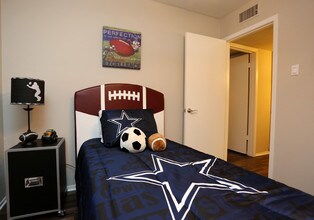 Adelita Townhomes in Desoto, TX - Foto de edificio - Interior Photo