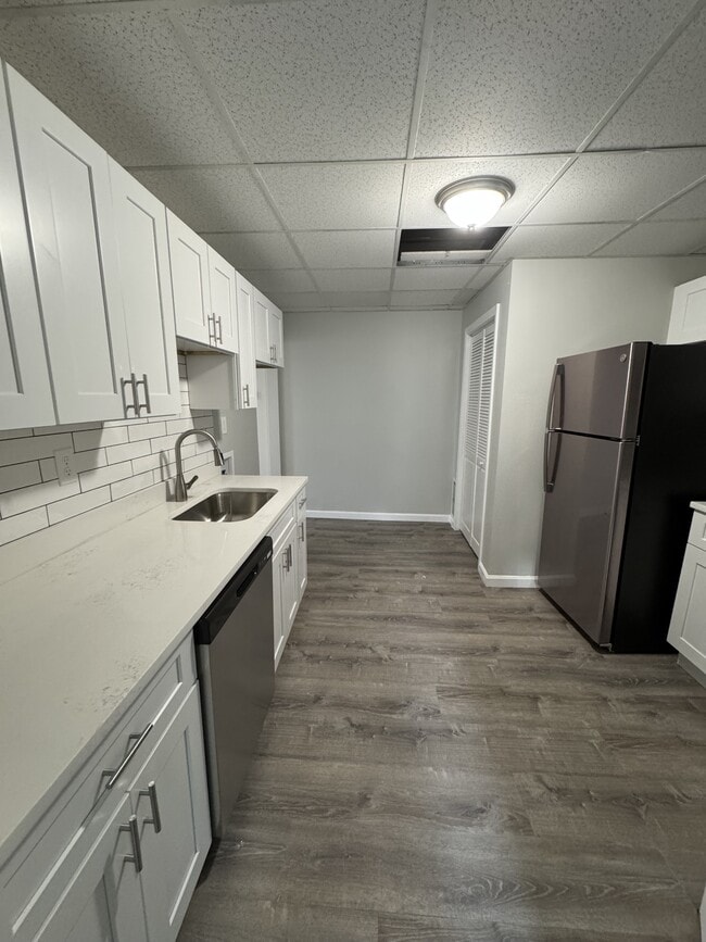 property at 7 Muskeego St