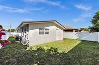 228 NW 9th Ave photo'