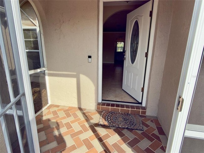 5805 Helen Way in Sarasota, FL - Building Photo - Building Photo