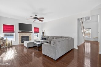 8 Coronado Way in Ballston Spa, NY - Building Photo - Building Photo