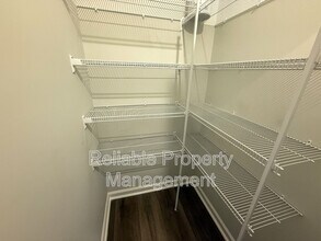 380 Glacier Lk Dr in Raleigh, NC - Building Photo - Building Photo