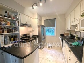 68 Harold Ct in Hamilton, ON - Building Photo - Building Photo