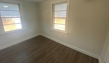 1138 Live Oak Church Rd in Selma, NC - Foto de edificio - Building Photo