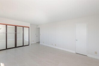 18181 NE 31st Ct in Aventura, FL - Building Photo - Building Photo