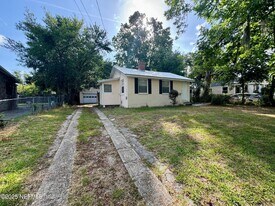 2649 Lake Shore Blvd in Jacksonville, FL - Building Photo