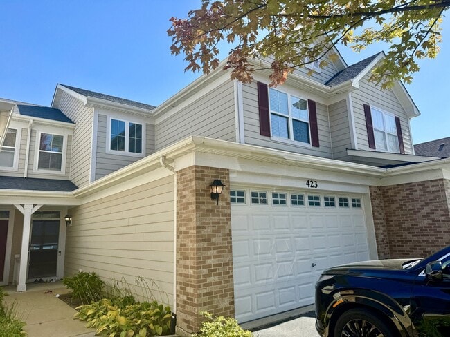 property at 423 Acushnet St
