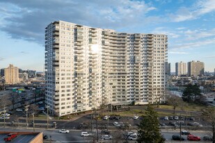 Mediterranean Towers North & South in Fort Lee, NJ - Building Photo