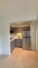 13378 1st St E in Madeira Beach, FL - Building Photo - Building Photo