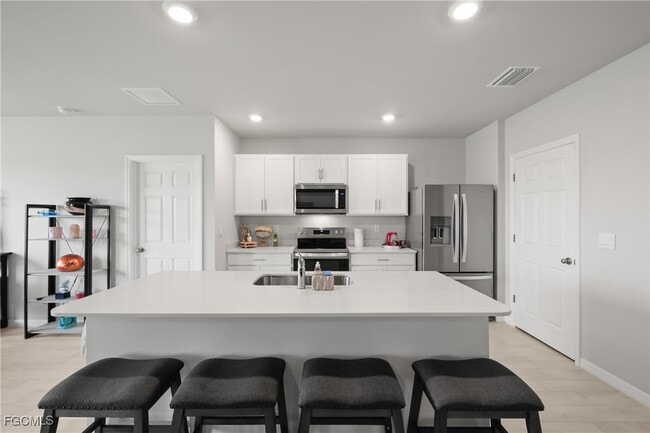 2621 Table Coral Trl