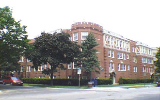 709-711 Dobson St Apartments