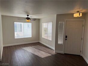 7624 License St in Las Vegas, NV - Building Photo - Building Photo