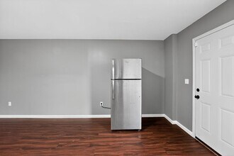 313 Olympian Dr in Ellenwood, GA - Foto de edificio - Building Photo