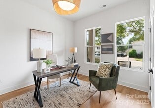 2411 Pruitt St in Charlotte, NC - Building Photo - Building Photo