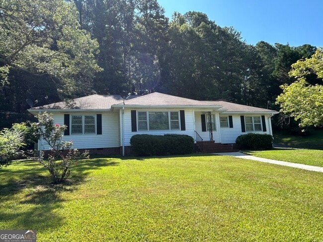 property at 225 Blacks Bluff Rd SW