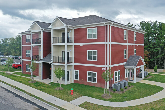 The Landing at Stonegate in Blacksburg, VA - Building Photo - Building Photo