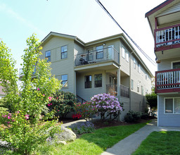 1757 NW 57th St in Seattle, WA - Foto de edificio - Building Photo