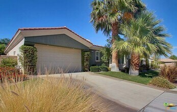 1450 Amelia Way in Palm Springs, CA - Building Photo - Building Photo