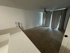 2059 Huntington Ave, Unit 402 in Alexandria, VA - Building Photo - Building Photo