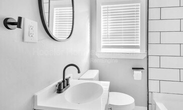 5017 Indianola Ave in Indianapolis, IN - Building Photo - Building Photo