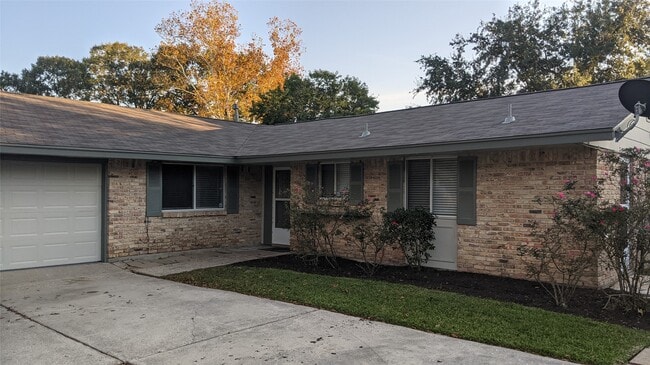 1934 Huntress Ln in Houston, TX - Building Photo - Building Photo