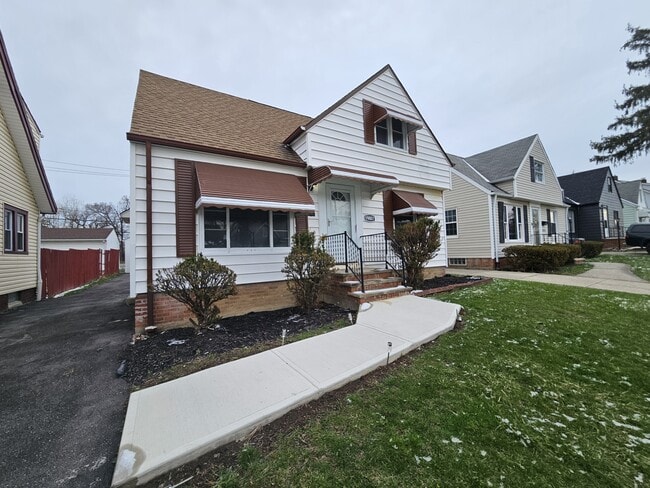 property at 19807 Gardenview Dr