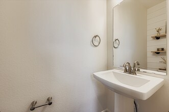 1116 Highlands Dr in Erie, CO - Building Photo - Building Photo