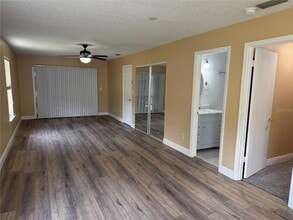 313 Dirksen Dr, Unit 4 in Debary, FL - Building Photo - Building Photo