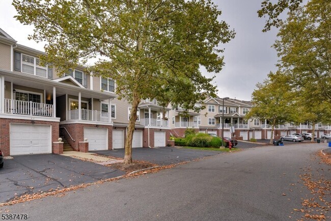 68 Carter Rd in Wanaque, NJ - Building Photo - Building Photo