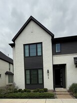 813 Crystal Oak Ln in Arlington, TX - Building Photo