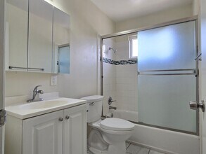 3579 Agate Dr, Unit 07 in Santa Clara, CA - Foto de edificio - Building Photo
