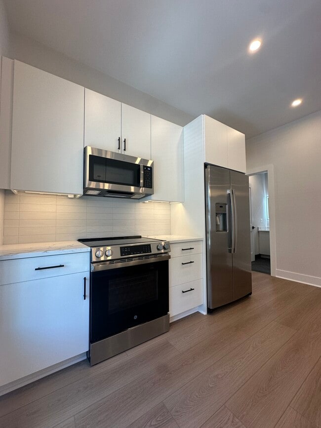 property at 9 Newton St