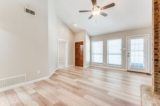 3715 Clover Hill Ln in Carrollton, TX - Building Photo - Building Photo