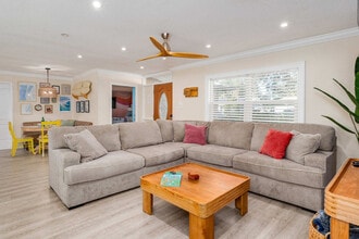 12402 92nd Terrace in Seminole, FL - Foto de edificio - Building Photo