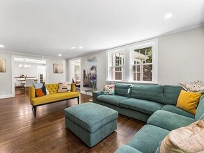 26 Woodridge Rd in Wellesley, MA - Building Photo - Building Photo