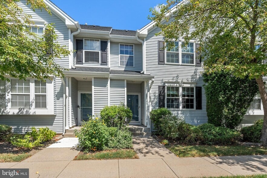 1209 Blossom Cir, Unit The Finery-648 in Dayton, NJ - Building Photo