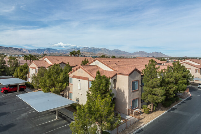 Amber Hills II in Las Vegas, NV - Building Photo - Building Photo