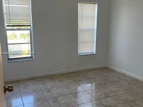 2800 NW 56th Ave in Lauderhill, FL - Building Photo - Building Photo