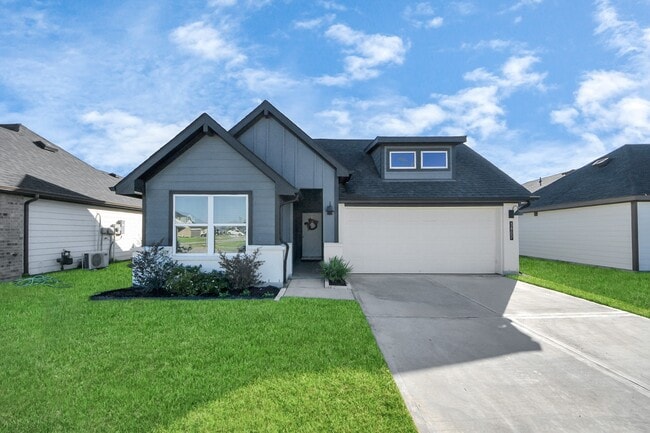 property at 3807 Beltingham Bend Wy