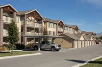 Silver Crest Senior Community in Taylorsville, UT - Foto de edificio - Building Photo