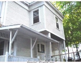 62 Broad St in Norwich, CT - Building Photo - Building Photo