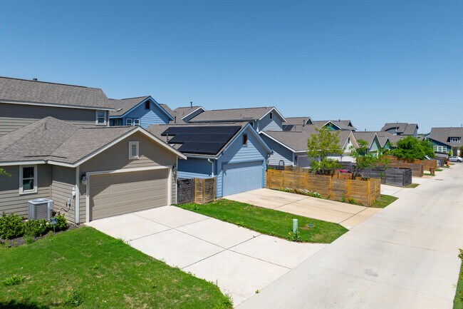 Goodnight Ranch-Townhomes in Austin, TX - Building Photo - Building Photo