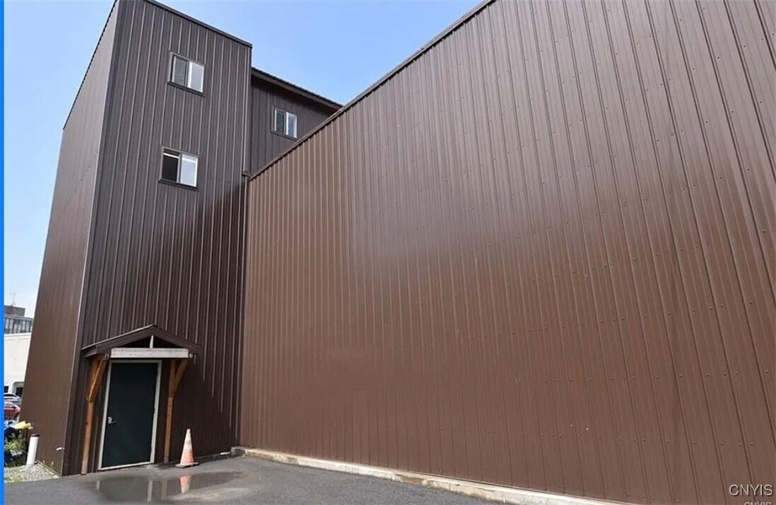 170 Court St in Watertown, NY - Building Photo